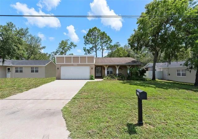 Photo 3 of Single family home for sale at 7466 Apache Trl, Spring Hill, FL 34606 | MLS# W7887671 | Listing updated on 2026-10-12