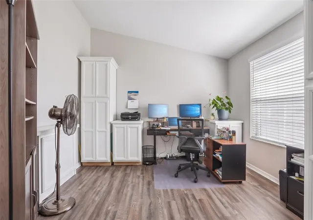 Photo 4 of Single family home for sale at 2206 Wooden Shoe Wy, Plant City, FL 33567 | MLS# TB8529534 | Listing updated on 2026-09-22