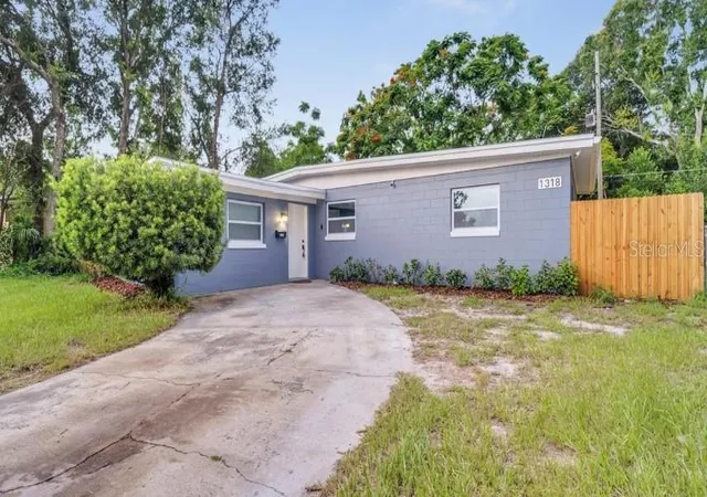 Photo 2 of Single family home for sale at 1318 Terre Cia Ave, Orlando, FL 32807 | MLS# S5153787 | Listing updated on 2026-09-26