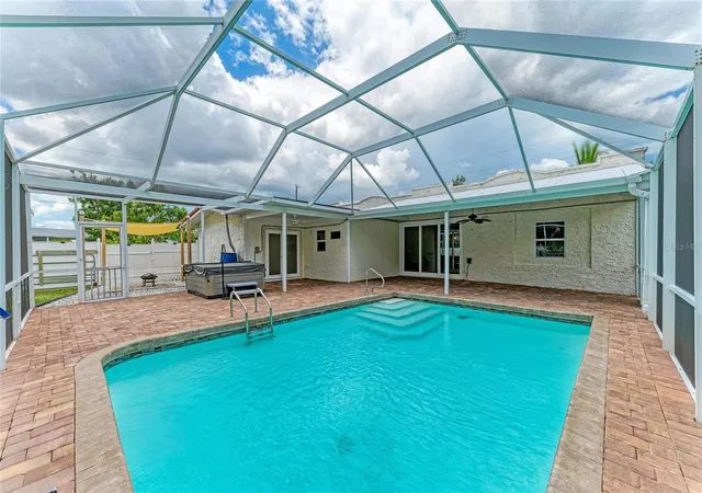 Photo 4 of Single family home for sale at 1712 4th Street W, Palmetto, FL 34221 | MLS# A4700141 | Listing updated on 2026-09-11