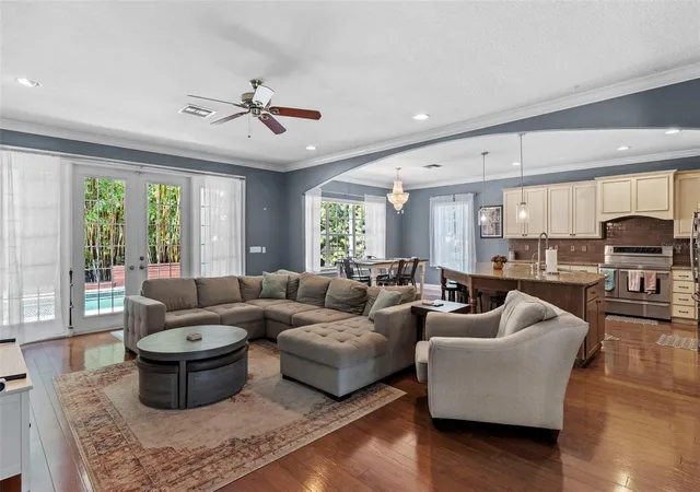 Photo 2 of Single family home for sale at 3317 W Leona St, Tampa, FL 33629 | MLS# TB8529644 | Listing updated on 2026-09-22