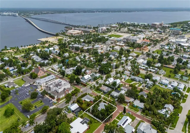 Photo 3 of Single family home for sale at 311 Gill St, Punta Gorda, FL 33950 | MLS# C7528438 | Listing updated on 2026-09-28