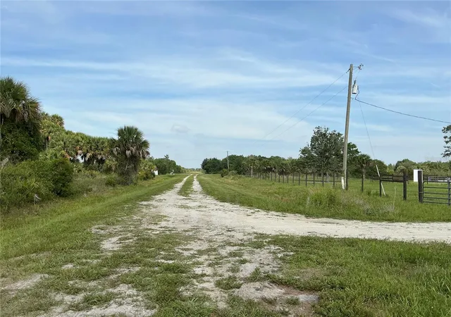 Photo 4 of Land for sale at 20692 NW 282nd Street, Okeechobee, FL 34972 | MLS# OM728572 | Listing updated on 2026-09-11