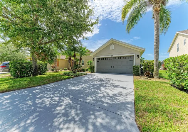 Photo 2 of Single family home for sale at 14260 Gnatcatcher Ter, Lakewood Ranch, FL 34202 | MLS# A4700153 | Listing updated on 2026-09-26