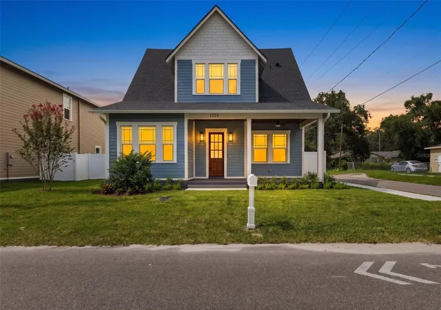 Single family home for sale at 1224 E Chelsea St, TAMPA, FL 33603 | MLS# TB8529855