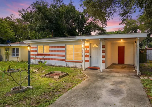 Photo 1 of Single family home for sale at 427 1st Avenue Ne, Largo, FL 33770 | MLS# TB8529865 | Listing updated on 2026-09-14