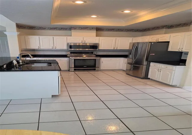 Photo 3 of Single family home for sale at 1028 Archway Dr, Spring Hill, FL 34608 | MLS# W7887719 | Listing updated on 2026-09-15