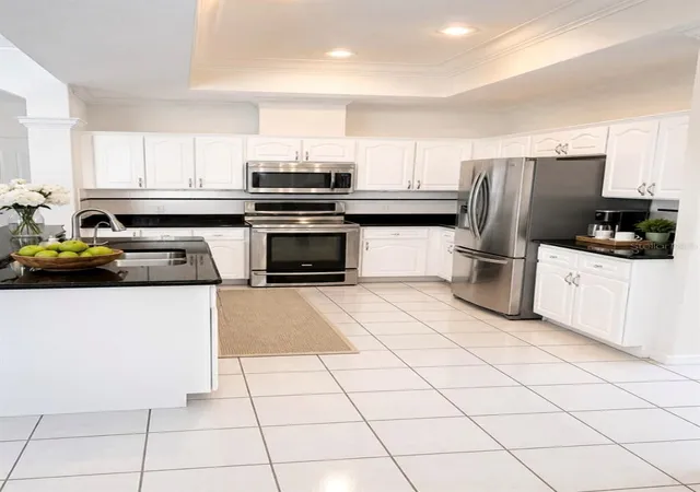 Photo 3 of Single family home for sale at 1028 Archway Dr, Spring Hill, FL 34608 | MLS# W7887719 | Listing updated on 2026-09-15