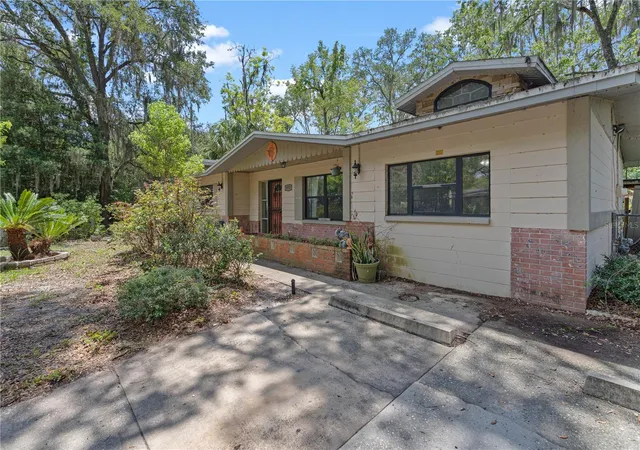 Photo 1 of Single family home for sale at 1717 Ne 28th Avenue, Gainesville, FL 32609 | MLS# GC542030 | Listing updated on 2026-09-14