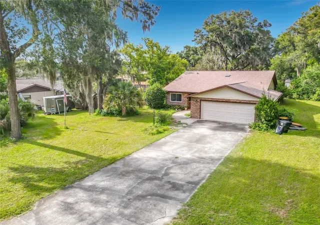 Photo 3 of Sale Pending at 474 W Oakwood Ave, Orange City, FL 32763 | MLS# V4950266 | Listing updated on 2026-09-10