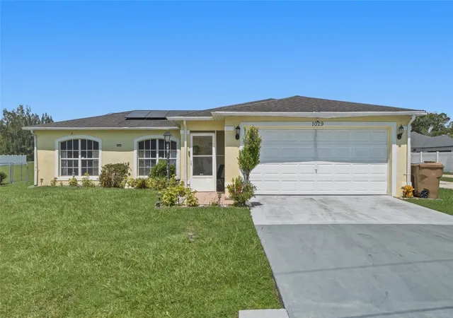 Photo 1 of Single family home for sale at 1029 Dudley Dr, Kissimmee, FL 34758 | MLS# O6426140 | Listing updated on 2026-10-20