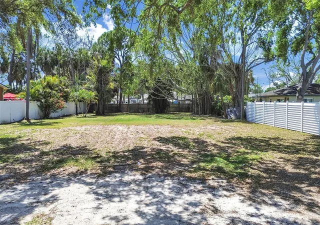 Photo 3 of Land for sale at 5438 Byp Grande Blvd Ne, Saint Petersburg, FL 33703 | MLS# G5115264 | Listing updated on 2026-09-11