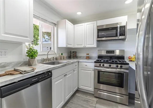 Photo 4 of Condo for sale at 1100 Martinique Dr #106, Winter Haven, FL 33884 | MLS# L4963603 | Listing updated on 2026-09-14