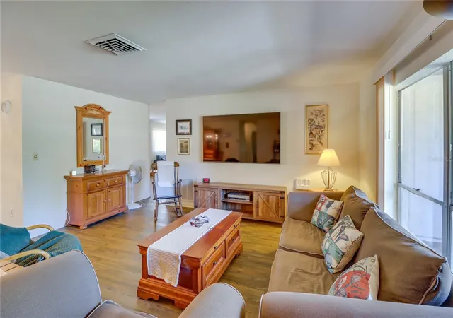 Photo 3 of Single family home for sale at 20790 Sw 88th Place Rd, Dunnellon, FL 34431 | MLS# OM728747 | Listing updated on 2026-09-11