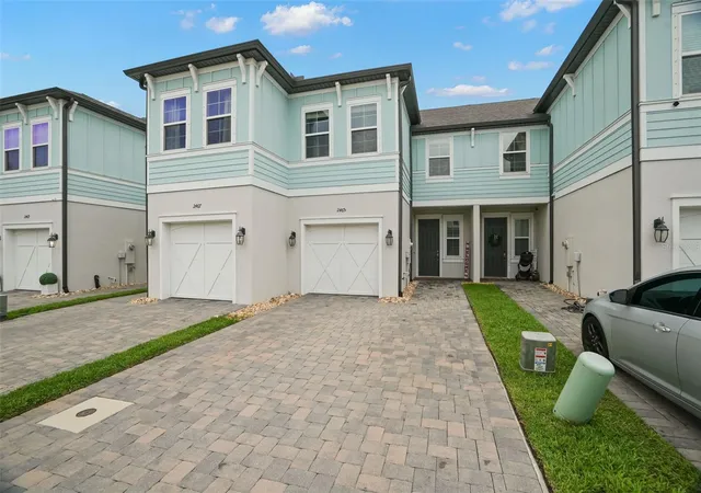 Photo 2 of Townhouse for sale at 2465 Foggy Crk Cir, Clearwater, FL 33764 | MLS# TB8530608 | Listing updated on 2026-09-15