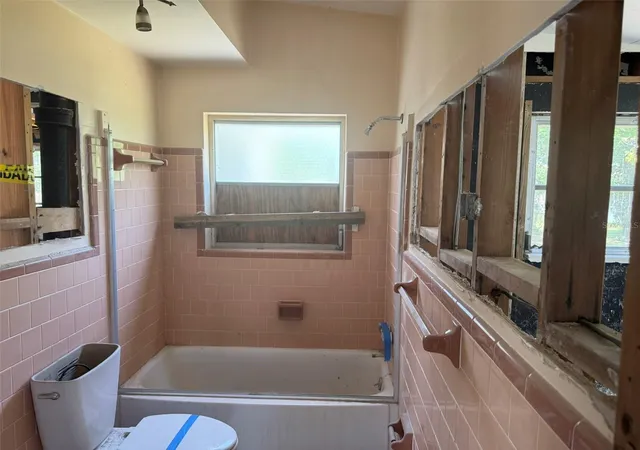 Photo 4 of Single family home for sale at 14054 VIVIAN DRIVE, Madeira Beach, FL 33708 | MLS# TB8530616 | Listing updated on 2026-10-14