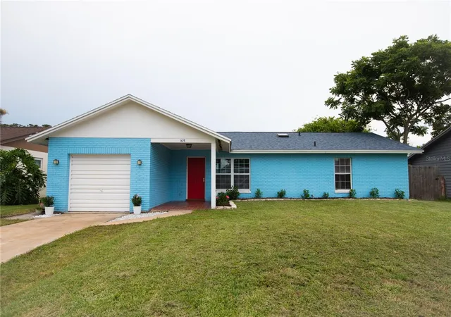 Photo 1 of Single family home for sale at 526 Dorset Cir, South Daytona, FL 32119 | MLS# FC320069 | Listing updated on 2026-09-13