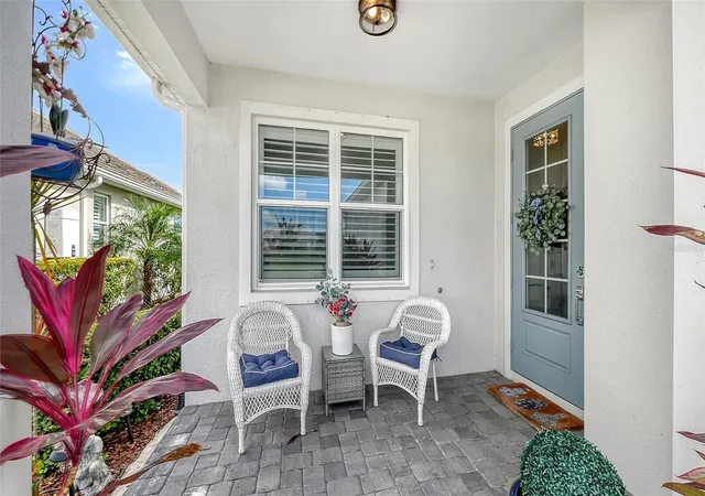 Photo 4 of Single family home for sale at 8152 Sternway Rd, Sarasota, FL 34240 | MLS# A4700508 | Listing updated on 2026-10-08