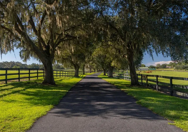 Photo 3 of House for sale at 11122 W Highway 326, Ocala, FL 34482 | MLS# OM728820 | Listing updated on 2026-09-11