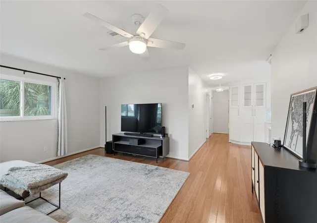 Photo 4 of Single family home for sale at 205 SE Monroe Cir N, Saint Petersburg, FL 33703 | MLS# OM728838 | Listing updated on 2026-10-20