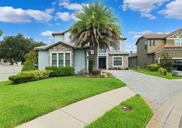 Photo 3 of Single family home for sale at 5167 Lakecastle Dr, Tampa, FL 33624 | MLS# TB8530952 | Listing updated on 2026-09-15