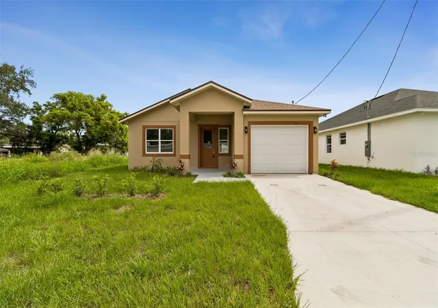 Single family home for sale at 2523 Avenue E SW, WINTER HAVEN, FL 33880 | MLS# TB8530987