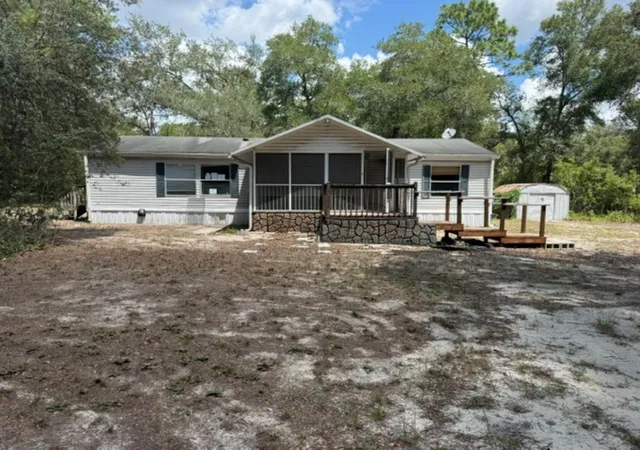 Photo 1 of Sale Pending at 18351 Se 62nd Place, Ocklawaha, FL 32179 | MLS# OM728887 | Listing updated on 2026-09-23