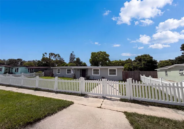 Photo 1 of Single family home for sale at 2242 E Dana Dr, Deltona, FL 32738 | MLS# O6426840 | Listing updated on 2026-10-08