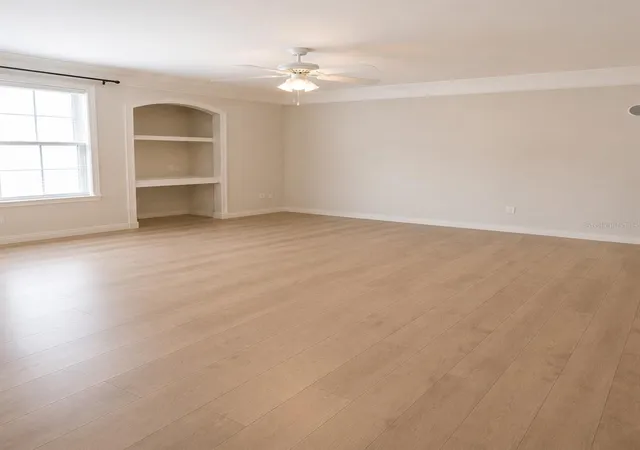 Listing Photo 4 - Condo for sale in building located at 3213 Greenwich Vlg Blvd, Orlando, FL 32835 - Unit #102