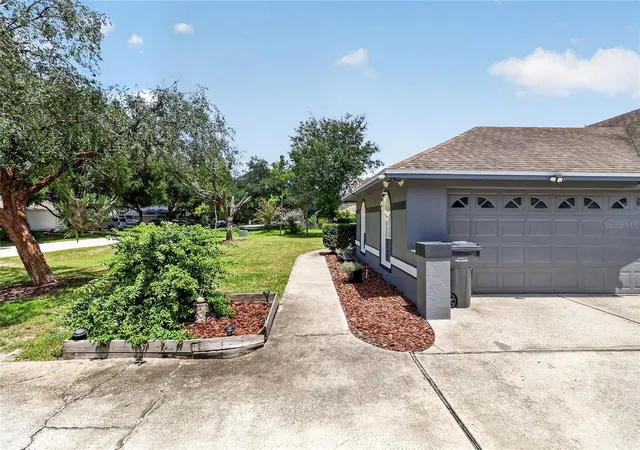 Photo 3 of Single family home for sale at 5939 Windwood Dr, Lakeland, FL 33813 | MLS# L4963670 | Listing updated on 2026-09-12