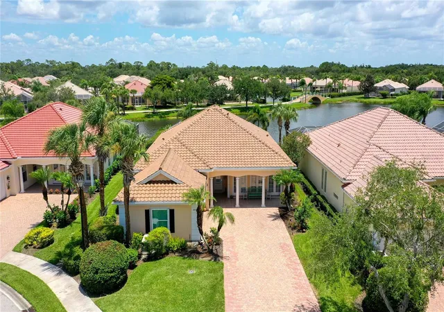 Photo 4 of Single family home for sale at 8672 Dolce Ln, Sarasota, FL 34238 | MLS# A4700661 | Listing updated on 2026-09-15
