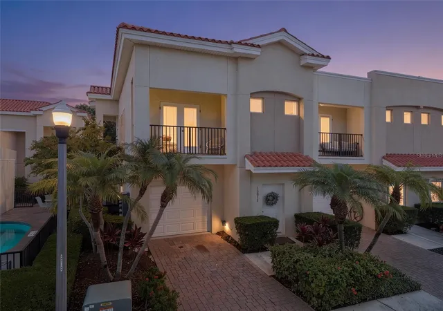 Photo 2 of Sale Pending at 10015 6th Street N, Saint Petersburg, FL 33702 | MLS# TB8531395 | Listing updated on 2026-10-07