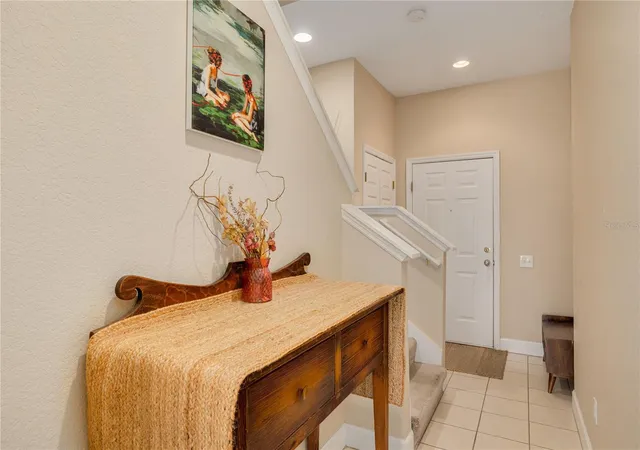 Photo 4 of Sale Pending at 10015 6th Street N, Saint Petersburg, FL 33702 | MLS# TB8531395 | Listing updated on 2026-10-07