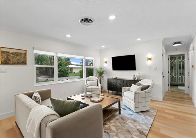 Photo 3 of Sale Pending at 154 45th Avenue NE, Saint Petersburg, FL 33703 | MLS# TB8531413 | Listing updated on 2026-09-28