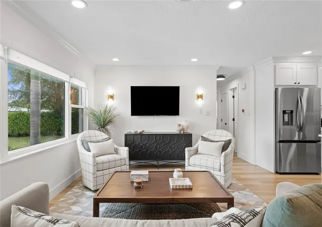 Photo 4 of Sale Pending at 154 45th Avenue NE, Saint Petersburg, FL 33703 | MLS# TB8531413 | Listing updated on 2026-09-28