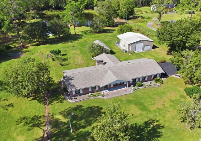 Photo 1 of Single family home for sale at 9240 Moore Rd, Lakeland, FL 33809 | MLS# L4963674 | Listing updated on 2026-09-12
