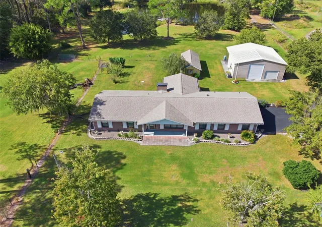 Photo 2 of Single family home for sale at 9240 Moore Rd, Lakeland, FL 33809 | MLS# L4963674 | Listing updated on 2026-09-12