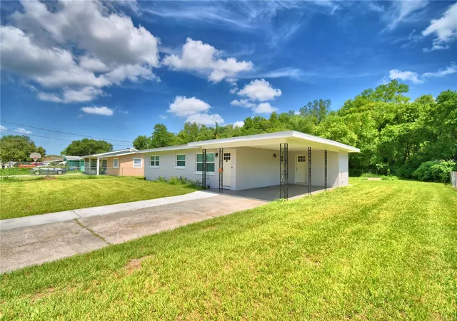 Photo 2 of Single family home for sale at 109 2nd Jpv St, Winter Haven, FL 33880 | MLS# L4963683 | Listing updated on 2026-09-11