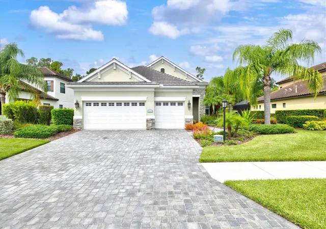 Photo 2 of Single family home for sale at 21221 Wacissa Dr, Venice, FL 34293 | MLS# A4700704 | Listing updated on 2026-10-22