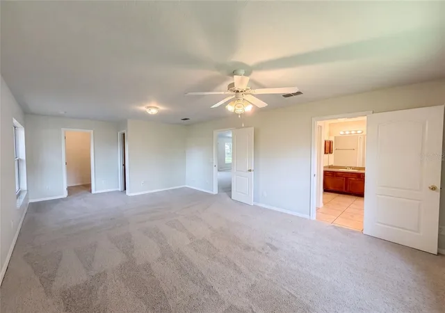 Photo 3 of Sale Pending at 306 Garden Oak Ct, Apopka, FL 32703 | MLS# O6427194 | Listing updated on 2026-10-06