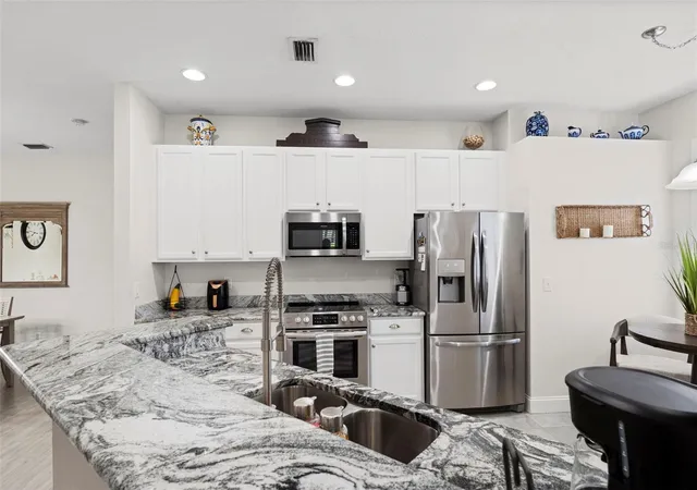 Photo 3 of Single family home for sale at 10818 Ashford Oaks Dr, Tampa, FL 33625 | MLS# TB8531750 | Listing updated on 2026-09-24