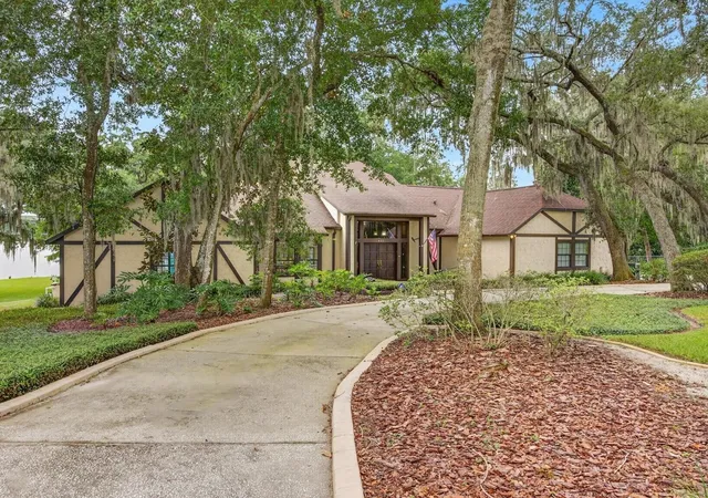 Photo 4 of Single family home for sale at 671 Quietwater Cvs, Altamonte Springs, FL 32701 | MLS# O6427503 | Listing updated on 2026-10-07