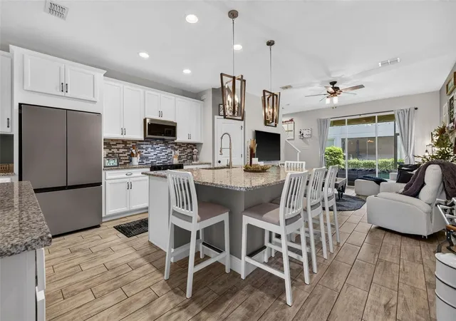 Photo 4 of Townhouse for sale at 6231 Scarlet Darter Way, Tampa, FL 33625 | MLS# TB8532009 | Listing updated on 2026-10-01