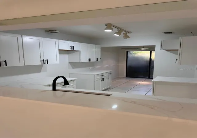 Photo 3 of Townhouse for sale at 705 Teal Ln, Altamonte Springs, FL 32701 | MLS# O6427572 | Listing updated on 2026-09-10