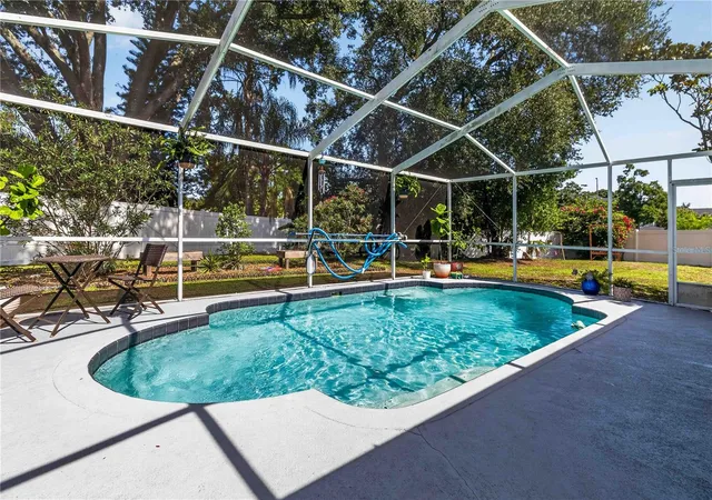 Photo 2 of Single family home for sale at 1703 Larabie Ct, Brandon, FL 33511 | MLS# TB8532075 | Listing updated on 2026-10-06