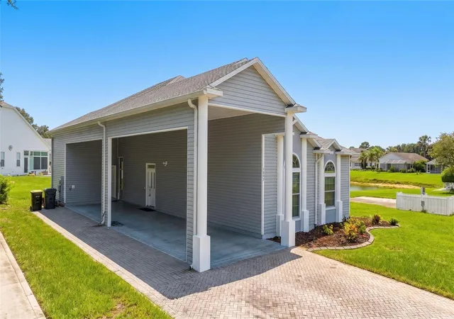 Photo 4 of Single family home for sale at 1097 Caravan Loop, Polk City, FL 33868 | MLS# L4963740 | Listing updated on 2026-09-15