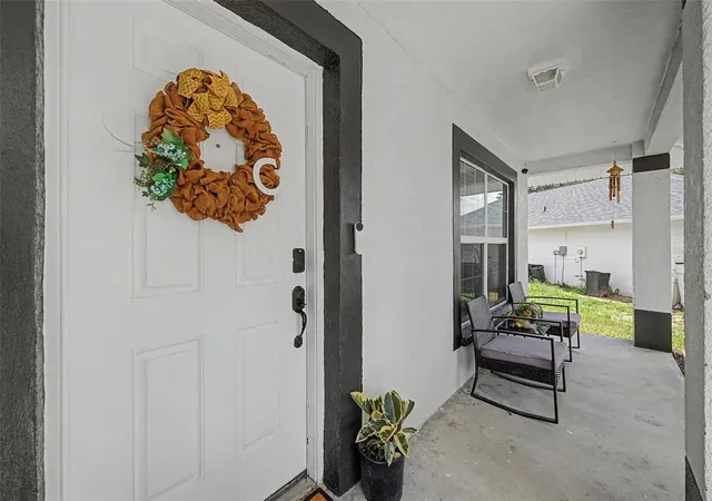 Photo 4 of Single family home for sale at 15373 Callista Ln, Dade City, FL 33523 | MLS# W7887926 | Listing updated on 2026-09-26