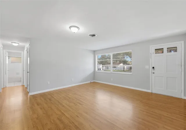 Photo 3 of Single family home for sale at 1387 Bellevue Blvd, Clearwater, FL 33756 | MLS# TB8532139 | Listing updated on 2026-09-08