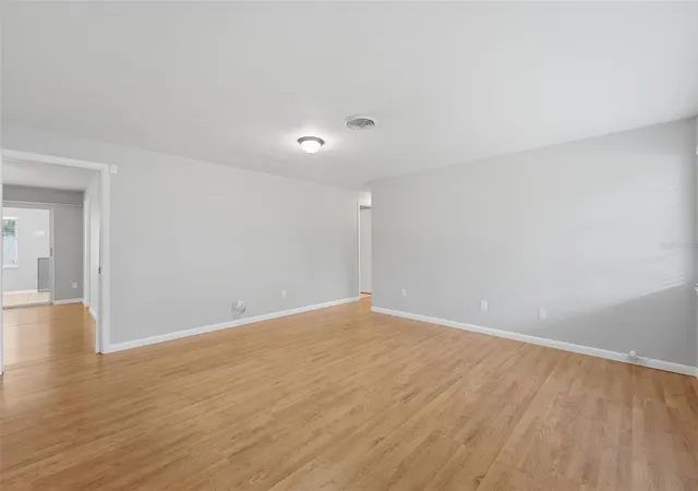 Photo 4 of Single family home for sale at 1387 Bellevue Blvd, Clearwater, FL 33756 | MLS# TB8532139 | Listing updated on 2026-09-08