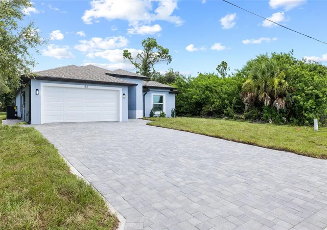 Photo 3 of Single family home for sale at 152 Albatross Rd, Rotonda West, FL 33947 | MLS# A4700887 | Listing updated on 2026-10-04